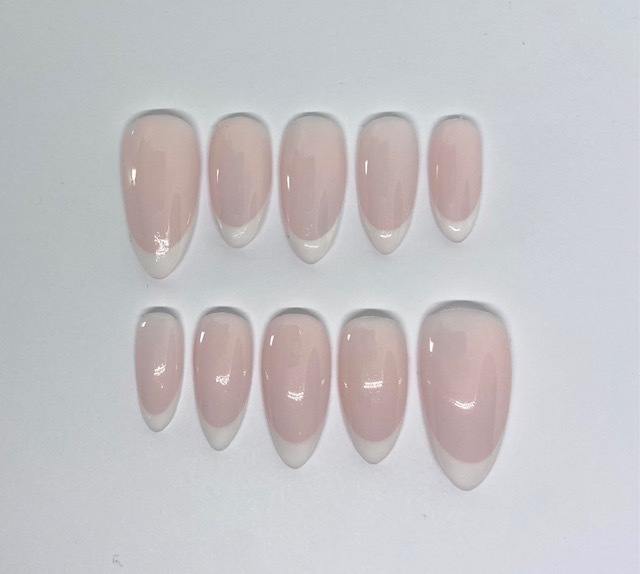 Classic Almond French press-on nail set